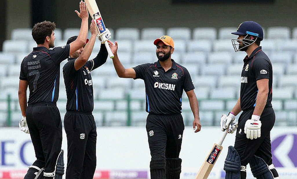 ৫৬ রানের ধস: যে প্লেবুক দিয়ে আফগানিস্তান জিতল, সেই প্লেবুকেই হারল ৫৬ রানের ধস: যে প্লেবুক দিয়ে আফগানিস্তান জিতল, সেই প্লেবুকেই হারল