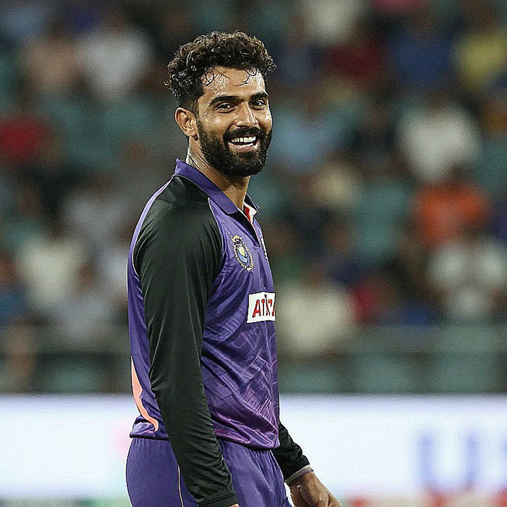 সিলেটের নোটবুক: সাত থেকে এগারো — বাংলাদেশের টি-টোয়েন্টি মধ্যভাগের নীরব ভূগোল সিলেটের নোটবুক: সাত থেকে এগারো — বাংলাদেশের টি-টোয়েন্টি মধ্যভাগের নীরব ভূগোল
