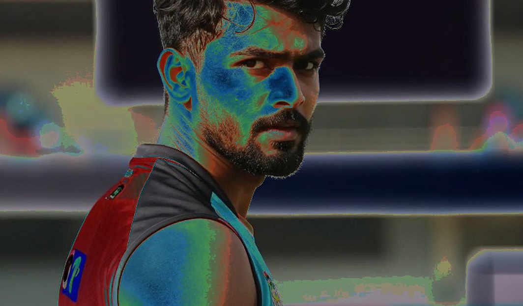 ভাস নন, ঘড়িটাই আসল গল্প: দিল্লি ক্যাপিটালসের কোচিং রিসেটে লুকিয়ে থাকা দুই বছরের হিসাব